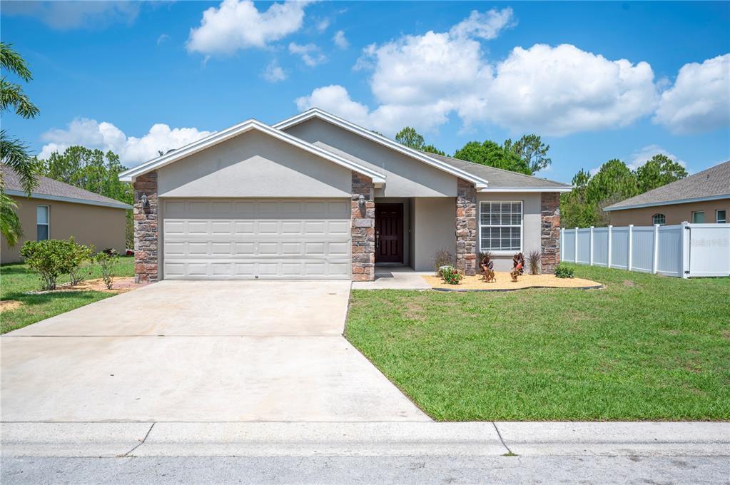 3426 Imperial Manor Way in Mulberry, FL - Building Photo