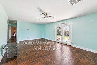 4 Bradley Pl in Kenner, LA - Building Photo - Building Photo