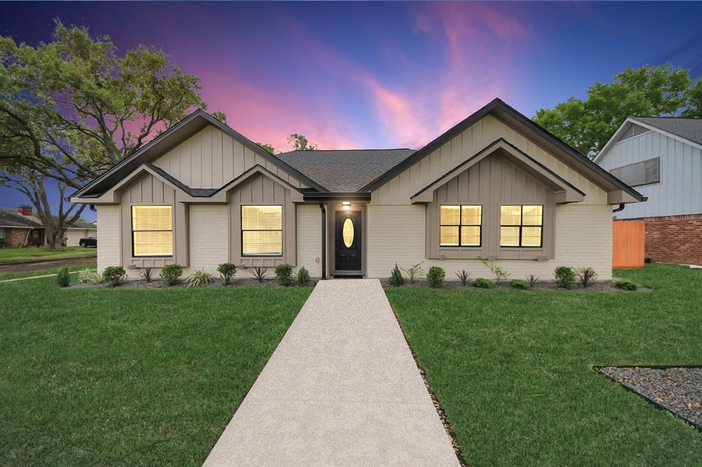 12822 Crow Valley Ln in Houston, TX - Building Photo