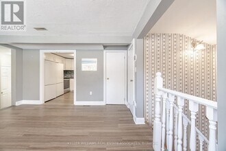 16 Royal Ave in Hamilton, ON - Building Photo - Building Photo