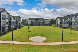 The Aster in Mauldin, SC - Foto de edificio - Building Photo