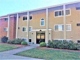 3 E Central Ave, Unit 1B By MU Health Science in Oxford, OH - Building Photo