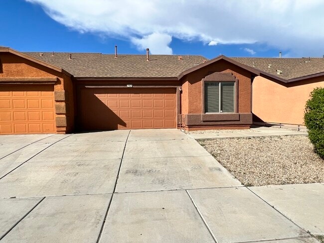 1963 E Corte Morsana in Tucson, AZ - Building Photo - Building Photo