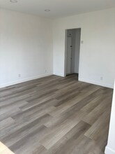 1417 17th St, Unit D in Santa Monica, CA - Foto de edificio - Building Photo