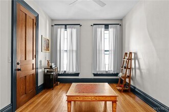 58 Cottage St in Buffalo, NY - Building Photo - Building Photo