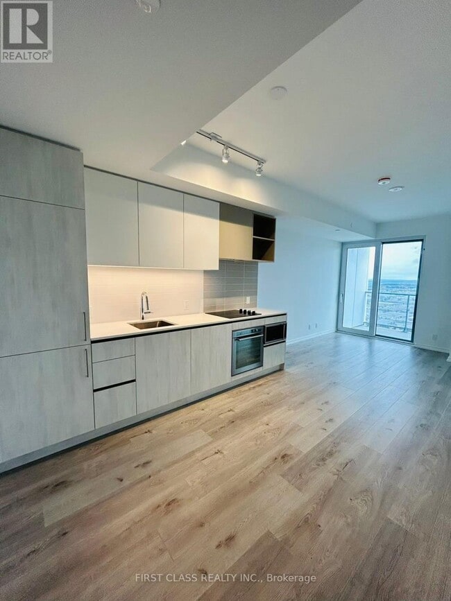 property at 1000-1000 Portage Pkwy