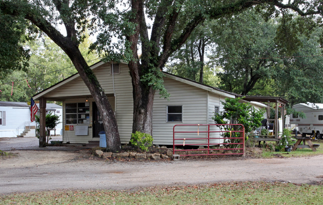 Riverbend RV Park in Moss Point, MS - Building Photo - Building Photo