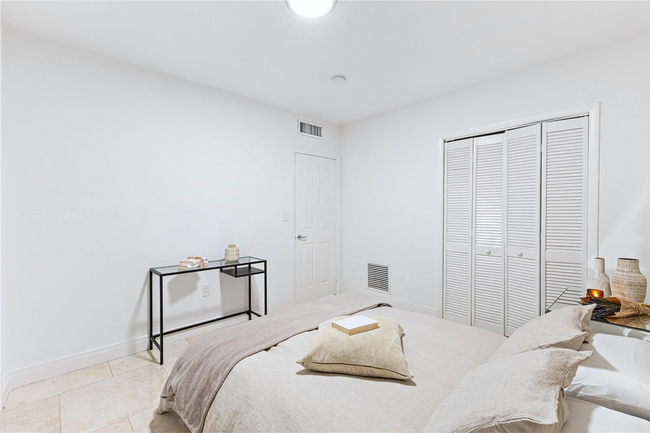 1505 NE 13th Pl in Miami Beach, FL - Building Photo - Interior Photo