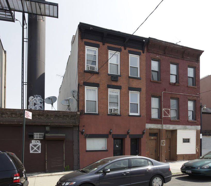 57 Rapelye St in Brooklyn, NY - Building Photo