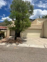 13245 Executive Ridge Dr NE in Albuquerque, NM - Building Photo