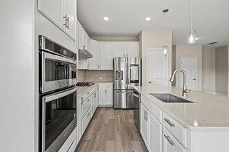 9922 Michael Irvin St in Irving, TX - Building Photo - Building Photo