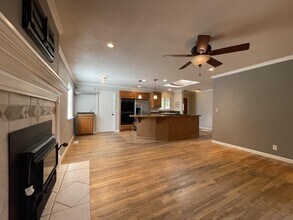 4 Verbena Ln in Chico, CA - Foto de edificio - Building Photo