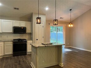 324 White Oak Way in Canton, GA - Foto de edificio - Building Photo