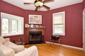 5608 N Ozark Ave in Chicago, IL - Building Photo - Building Photo
