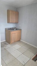 7001 NW 15th Ave in Miami, FL - Building Photo - Building Photo