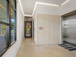 116 Sherman St, Unit 201 in Fairfield, CT - Building Photo - Building Photo