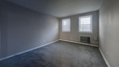 5258 Palmers Mill Rd in Clifton Heights, PA - Building Photo - Building Photo