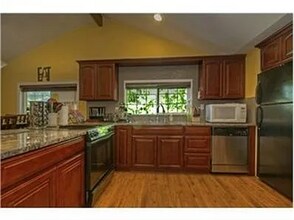 7417 170th Ave NE in Kenmore, WA - Building Photo - Building Photo