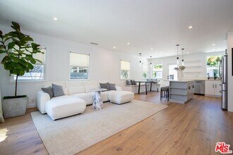 3762 Barry Ave in Los Angeles, CA - Building Photo - Building Photo