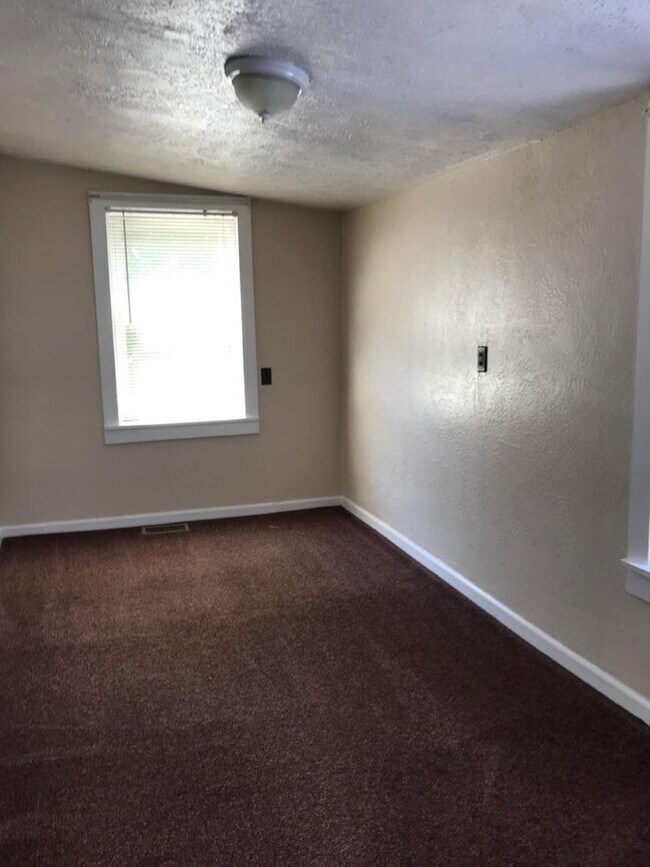 property at 108 S 10th St