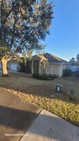 182 Compass Rose Dr in Groveland, FL - Building Photo