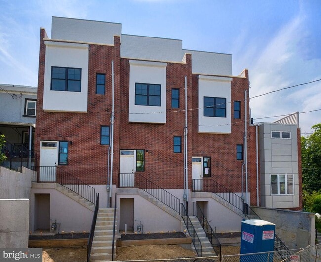 property at 303 Fountain St