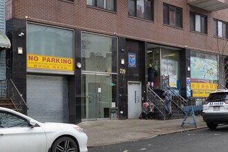 720 57th St in Brooklyn, NY - Building Photo - Building Photo