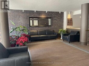 71 Somerset St W in Ottawa, ON - Building Photo - Building Photo