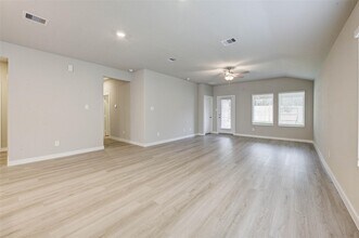 1575 King Rnch Rd in Conroe, TX - Building Photo - Building Photo