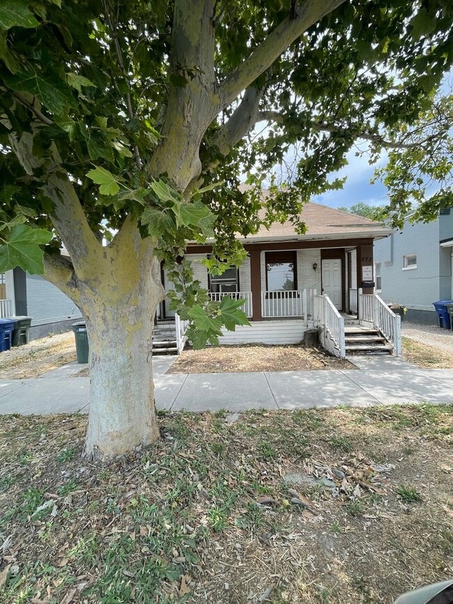 property at 574-574 N 400 W