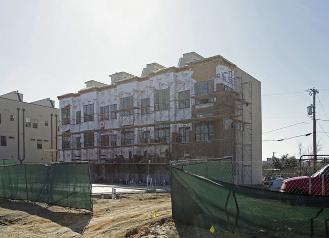 Oleander Place Townhomes in Fort Worth, TX - Building Photo - Building Photo