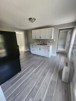 70 Church St in Livermore Falls, ME - Building Photo