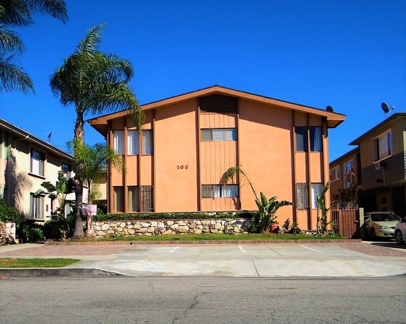 108 Hayworth Ave in Los Angeles, CA - Building Photo