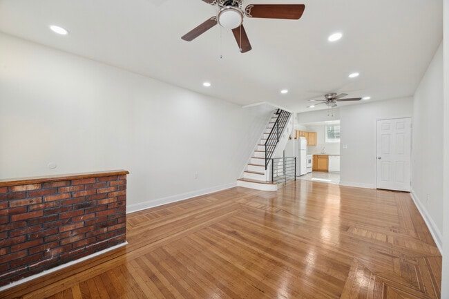 524 Fernon St in Philadelphia, PA - Building Photo - Building Photo