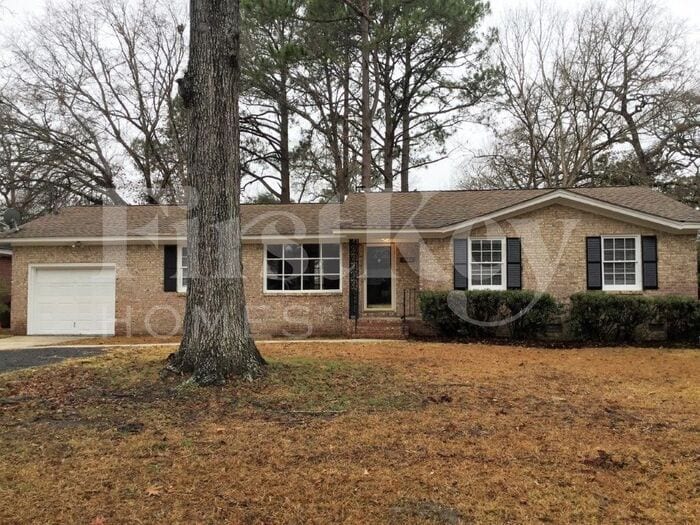 2080 Bishop Dr in Charleston, SC - Building Photo