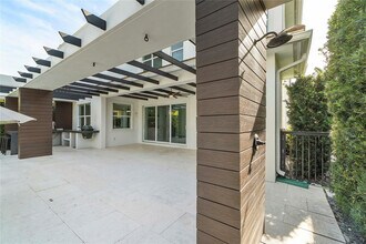 12015 NW 83rd Pl in Parkland, FL - Building Photo - Building Photo