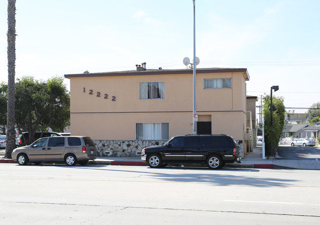 12222 W Washington Blvd in Los Angeles, CA - Building Photo - Building Photo