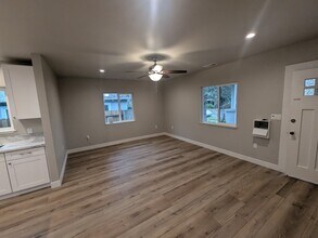 312 Irene Ave in Roseville, CA - Building Photo - Building Photo