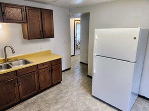 1621 Willis Ave in Perry, IA - Building Photo - Building Photo