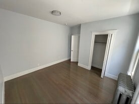 61 Winthrop Ave, Unit Room for Rent - Revere MA in Revere, MA - Building Photo