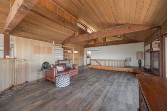 1210 Merritt Dr in La Mesa, CA - Building Photo - Building Photo