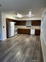 14952 Ritter St in Victorville, CA - Building Photo