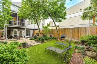 1209 Van Buren St in Houston, TX - Building Photo - Building Photo