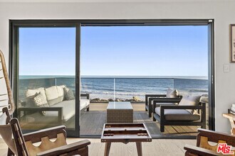 21715 Rambla Vista in Malibu, CA - Building Photo - Building Photo