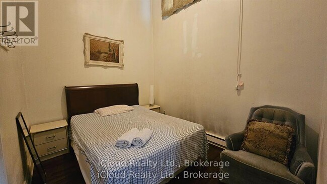 1847 Lawrence Ave E in Toronto, ON - Building Photo - Building Photo