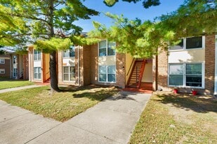 Tracks at Seymour in Seymour, IN - Building Photo