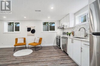 26B Majestic Dr in Ottawa, ON - Building Photo - Building Photo