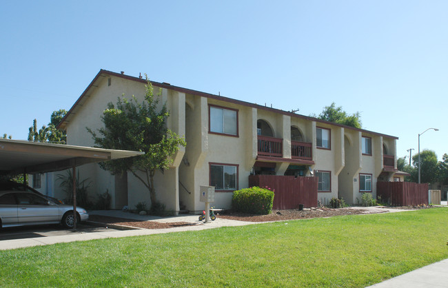 3822 Seven Trees Blvd in San Jose, CA - Building Photo - Building Photo