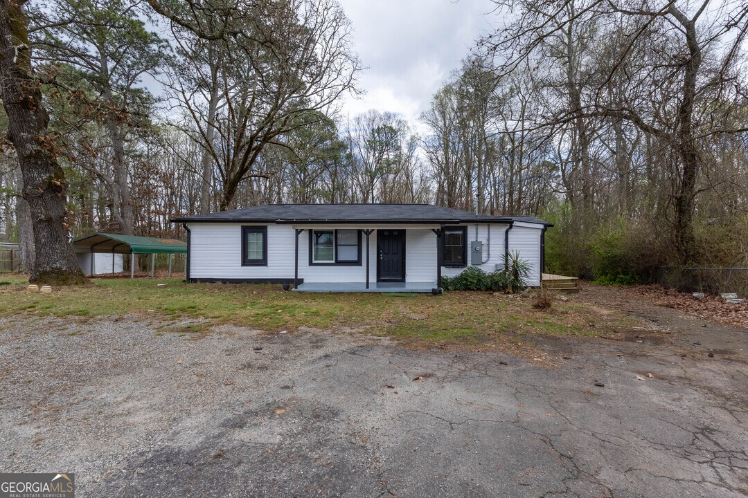 5326 Heardsville Rd in Cumming, GA - Building Photo
