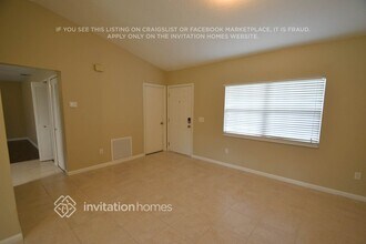 1648 Raymore St NW in Palm Bay, FL - Foto de edificio - Building Photo